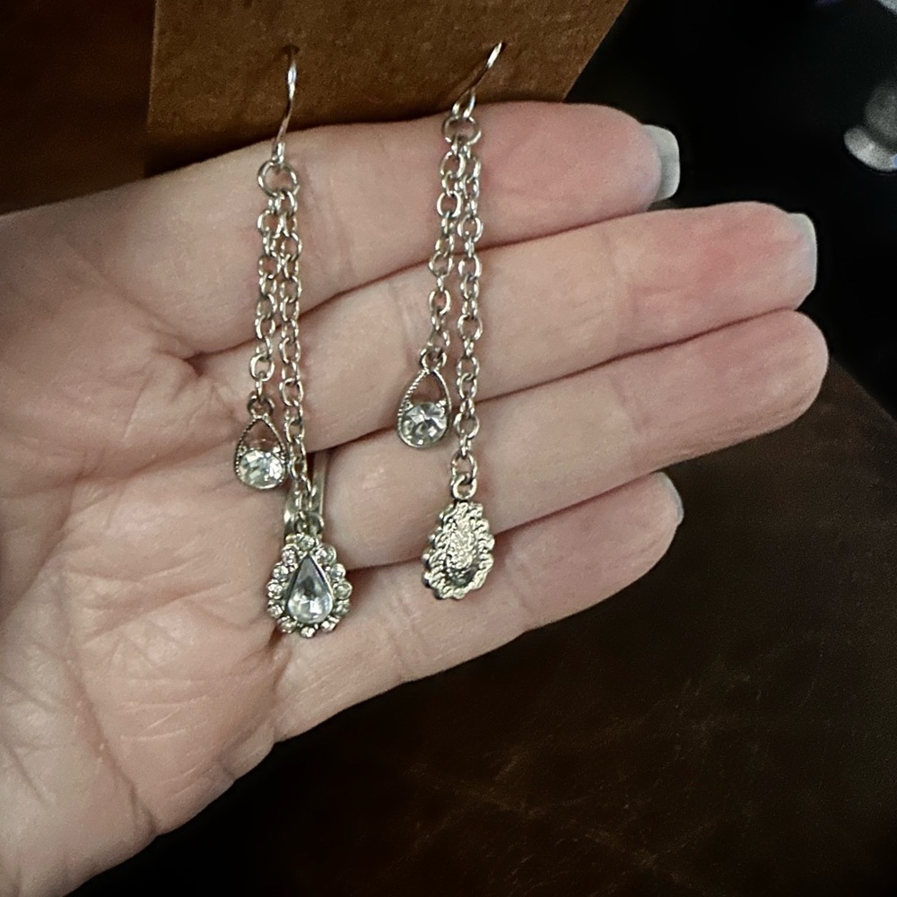 Silver chain dangle cubic zirconia Drop pierced Earrings